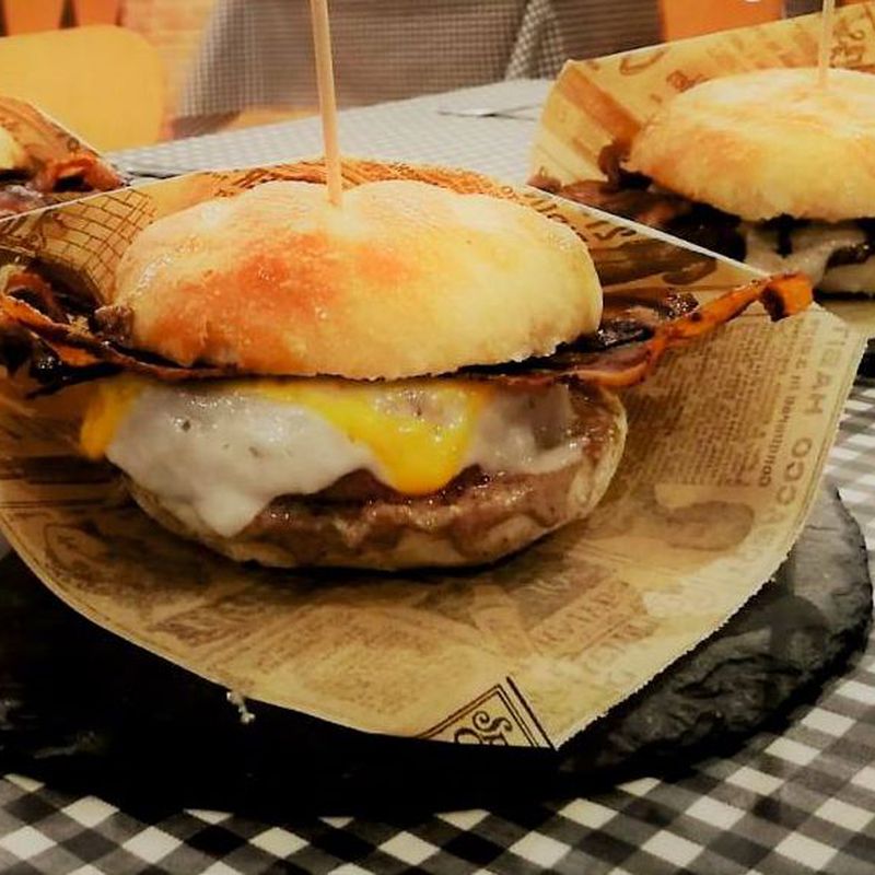 Frankfurt y Burgers: Carta de Lo Carrilet XXI