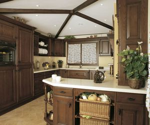 Muebles de cocina en madera estilo clásico modelo Colonial