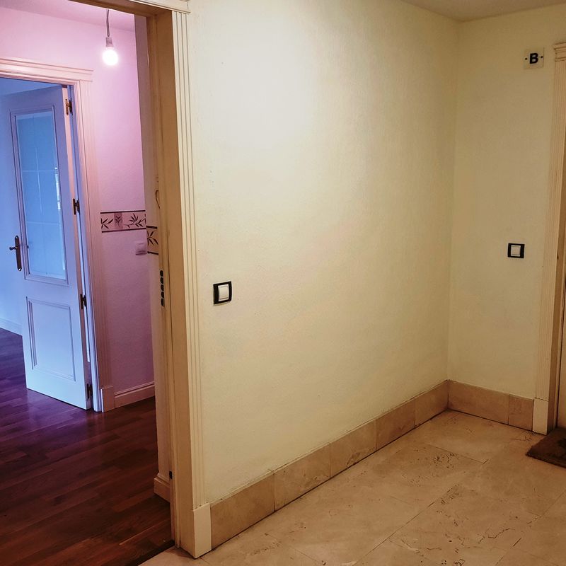 Piso en Avda. Albufera, en urbanización privada, piscina, pistas de pádel..:  de Vicente Palau Jiménez - Agente Inmobiliario