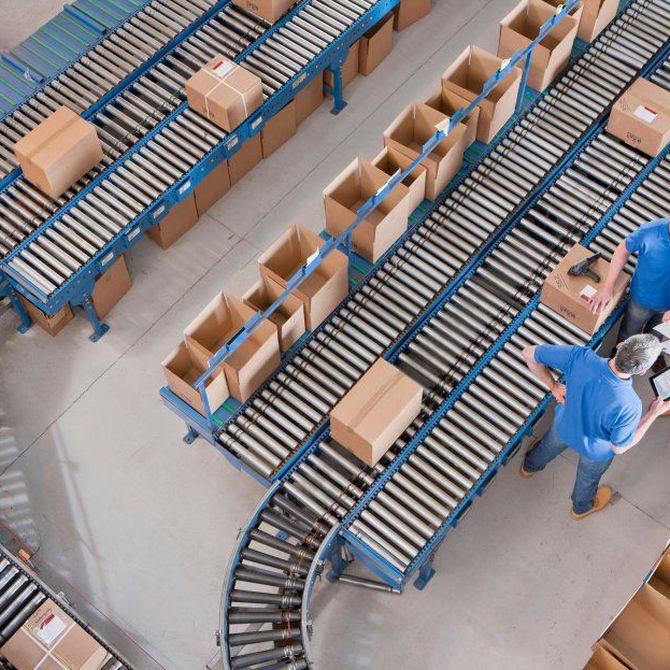 La importancia de las cintas transportadoras en industria moderna