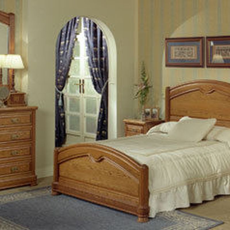 dormitorio en roble macizo de 135x190.