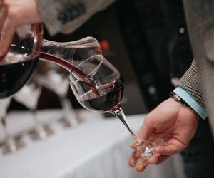 Los beneficios más desconocidos del vino tinto