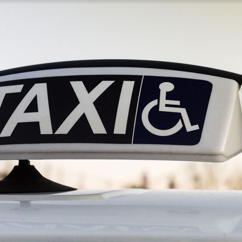 Taxi adaptado para minusválidos: Servicios de Taxi en Lucena