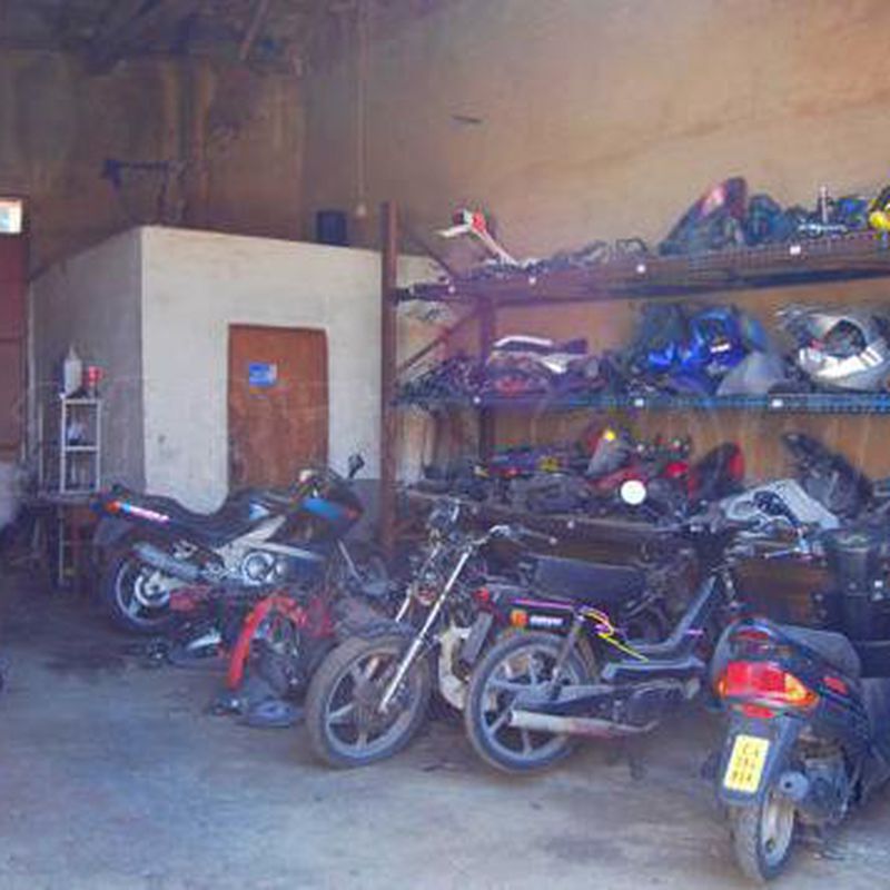 Piezas motos: Productos y servicios de L.J.M. Hermanos García