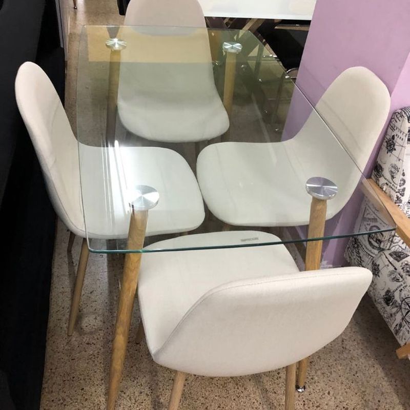 Mesa de cristal y 4 sillas beige: Productos de Remar Castellón