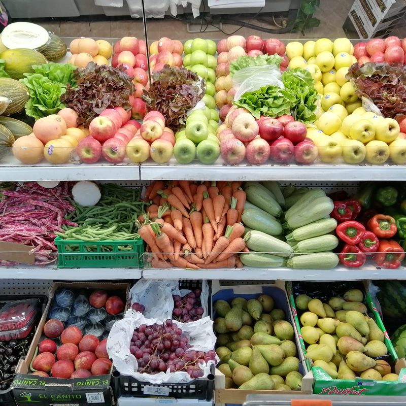 Frutas y verduras: Catálogo de Viveres León