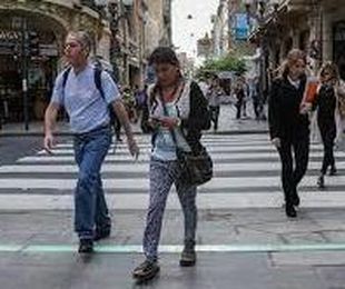 Semáforos para peatones "adictos" al móvil