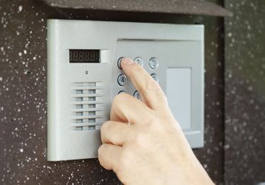 Porteros automáticos, videoporteros y controles de acceso