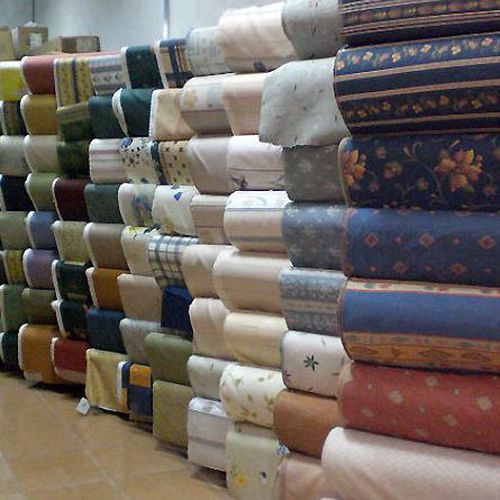Tapicenter Costasol, amplio stock de telas para cortinas y tapizados en Málaga
