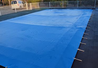 Instalación de lonas de piscina