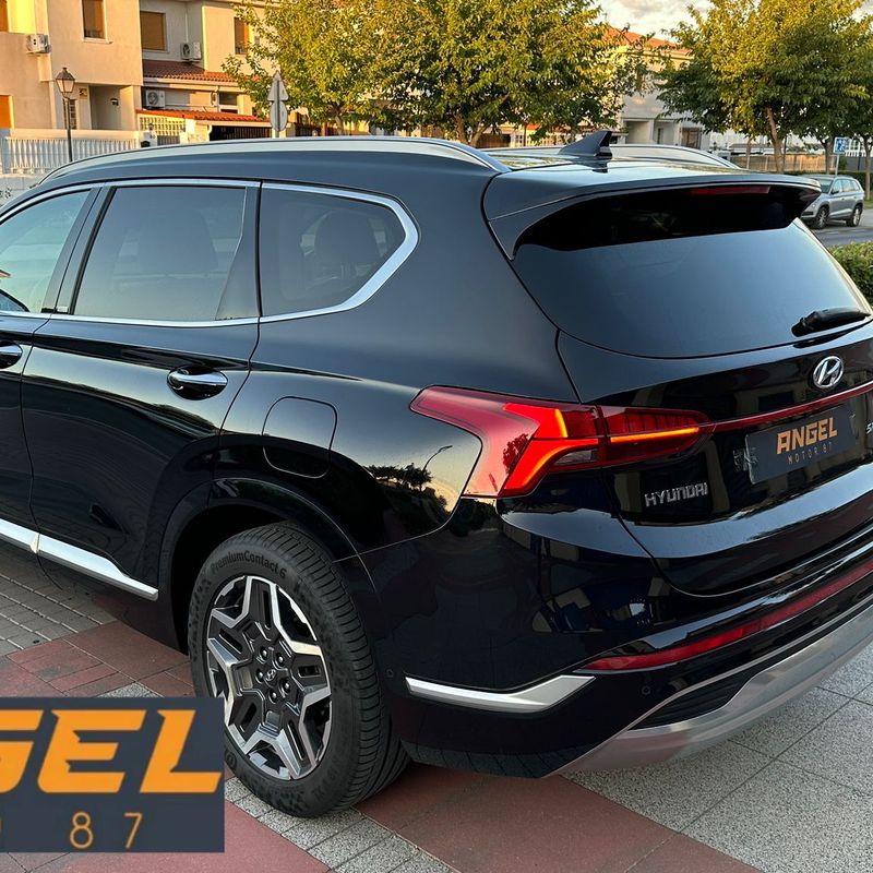 Hyundai Santa Fe 1.6 T-GDI Plug-in Hybrid Signature 4WD: Catálogo y Servicios de Ángel Motor 87