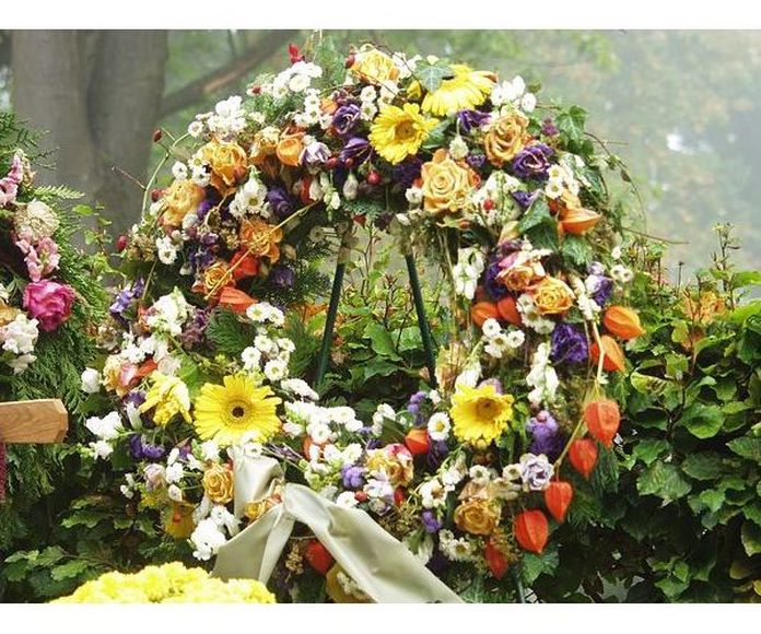 Envío de flores a tanatorios en toda Asturias: Catálogo de Mª Jesús Floristas