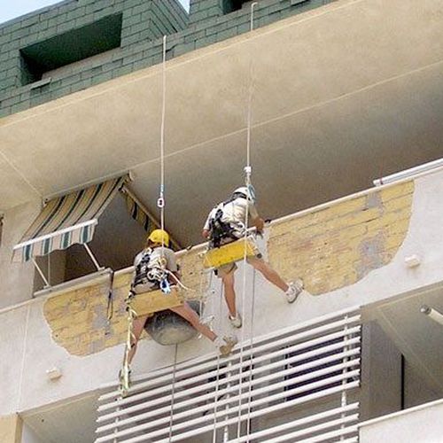 Trabajos verticales para conservación de fachadas