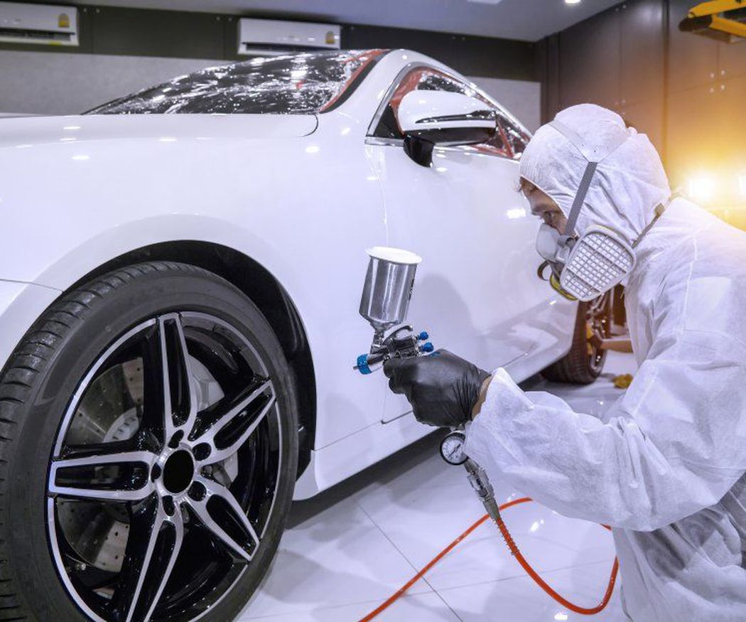 ¡Haz brillar tu auto con el mejor servicio de chapa y pintura!