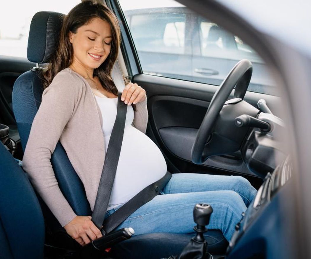 ¿Puedes conducir si estás embarazada?